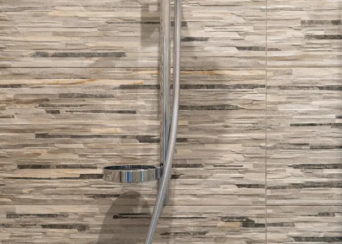 Cosy Avec Terrasse 公寓 *